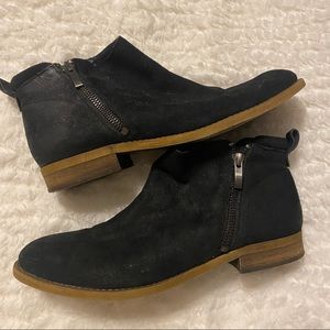 Franco Sarto bootie with side zippers